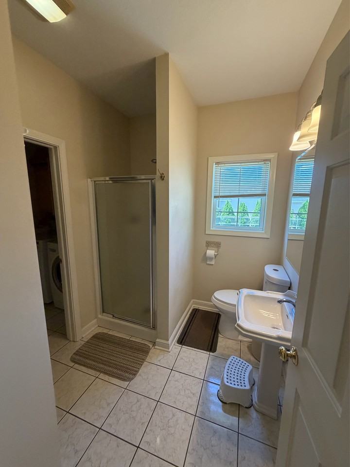 233 S Bayshore Dr #1 - Photo 5 of 25