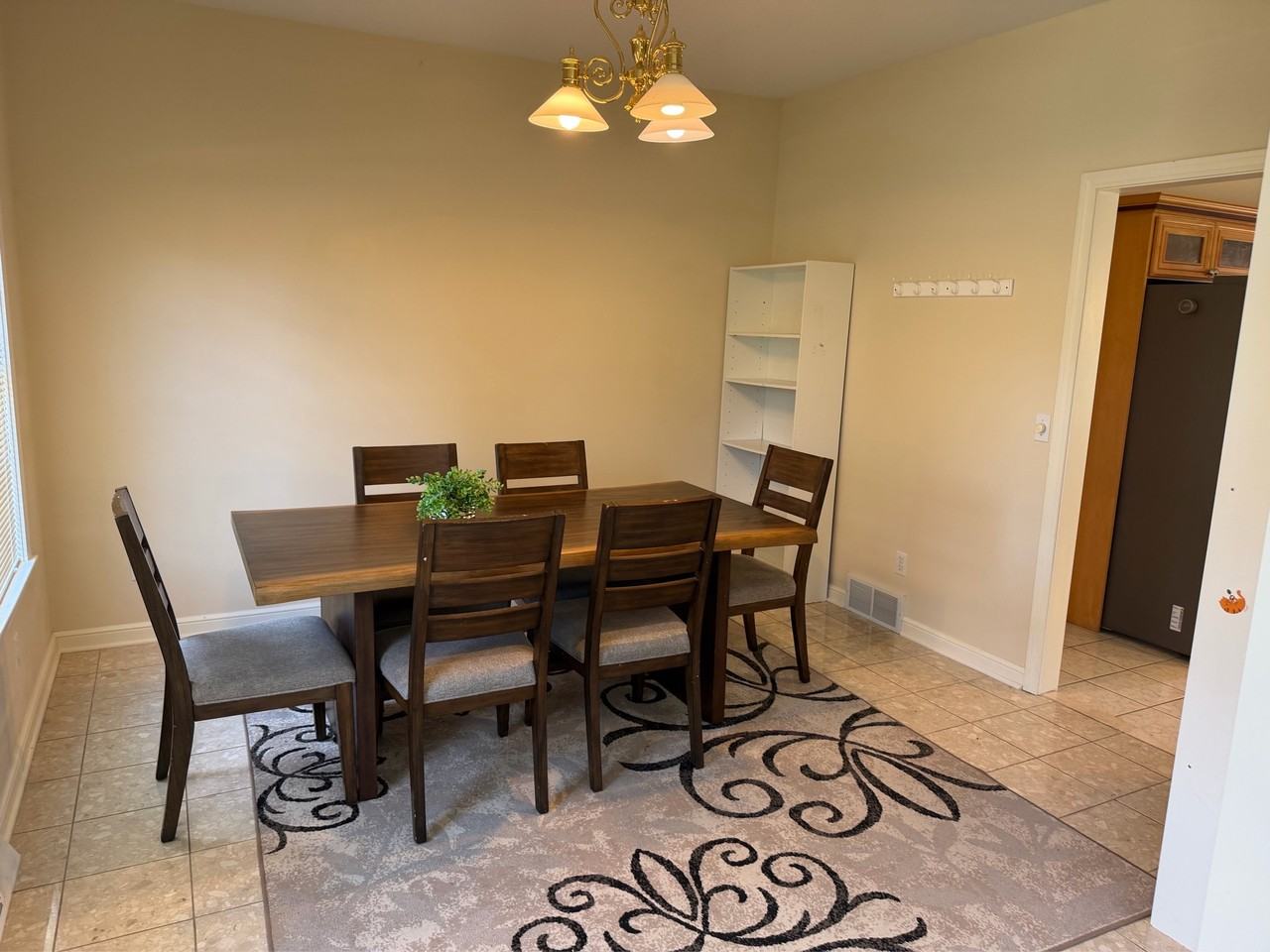 233 S Bayshore Dr #1 - Photo 7 of 25