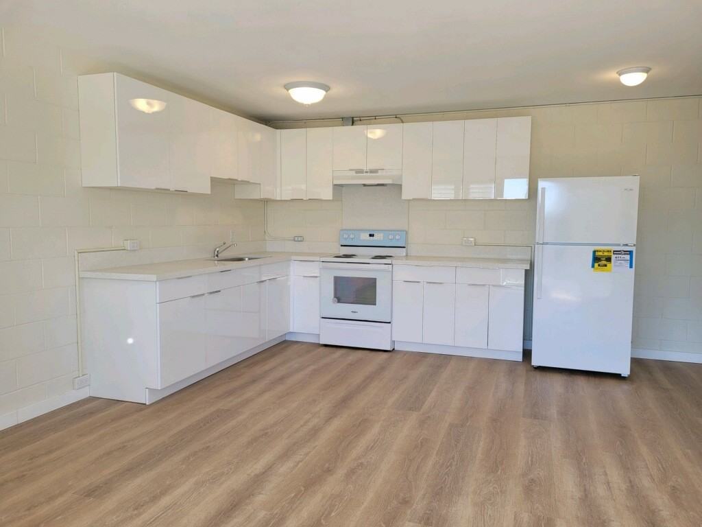 509 University Ave #1 - Photo 2 of 19