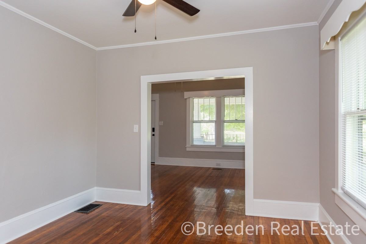 408 E Concord St #1 - Photo 6 of 20