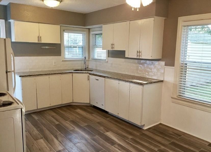 2314 30th St #1 - Photo 3 of 10