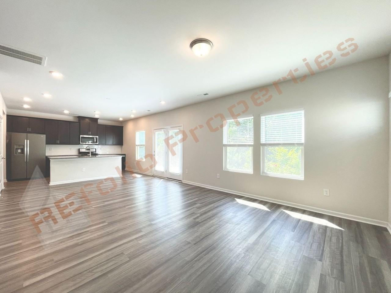 7131 Stratified Ct - Photo 7 of 28