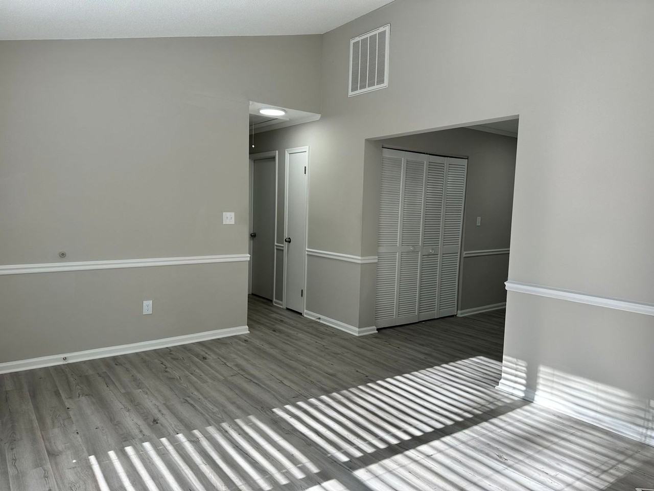 4917 Pebble Beach Drive - Photo 4 of 9