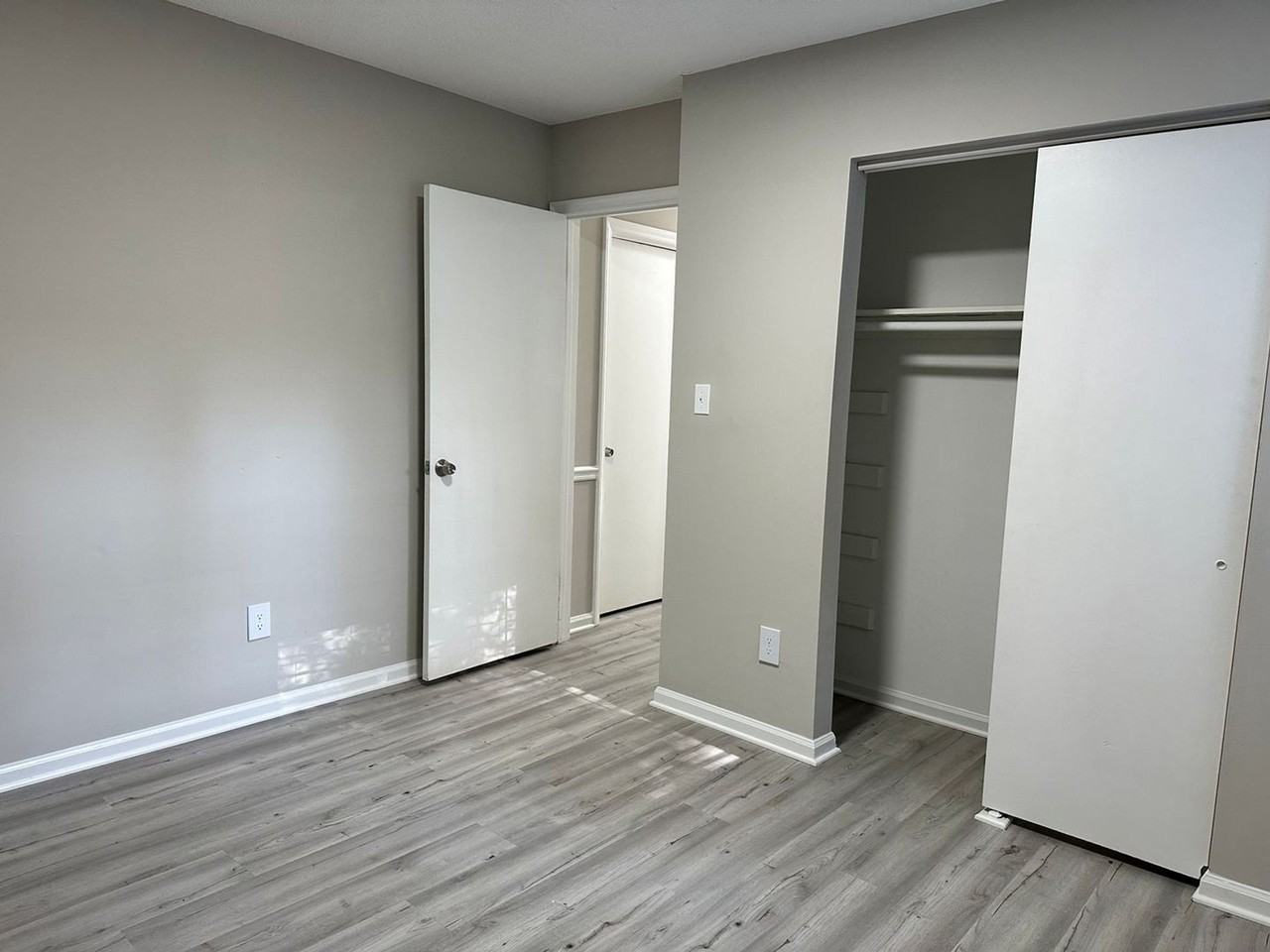 4917 Pebble Beach Drive - Photo 6 of 9