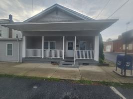 featured image of 623 Main St #1