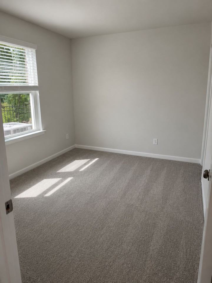 212 Ferebee Pl #1 - Photo 3 of 19