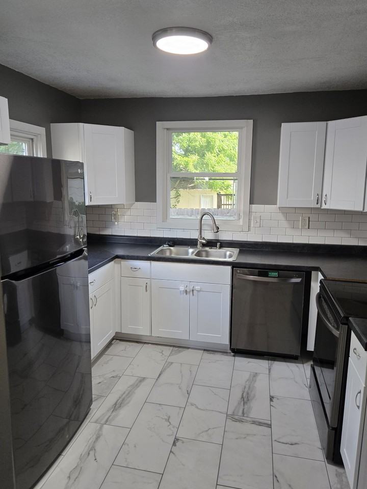 5622 Wayne Ave #1 - Photo 5 of 20