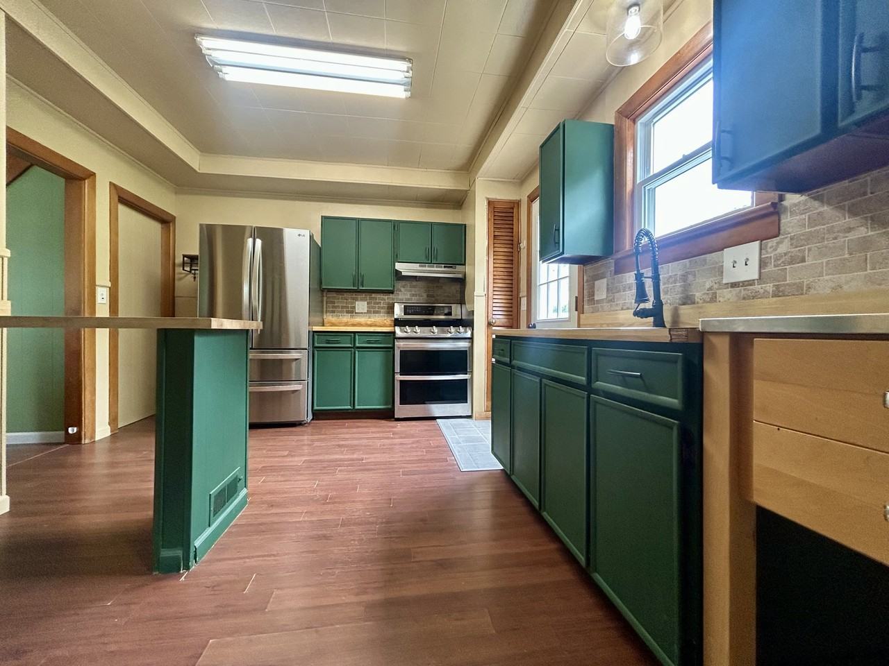 19 2nd St #1 - Photo 2 of 18