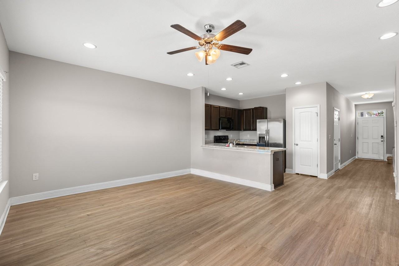 5768 Callaway Cir #1 - Photo 6 of 27