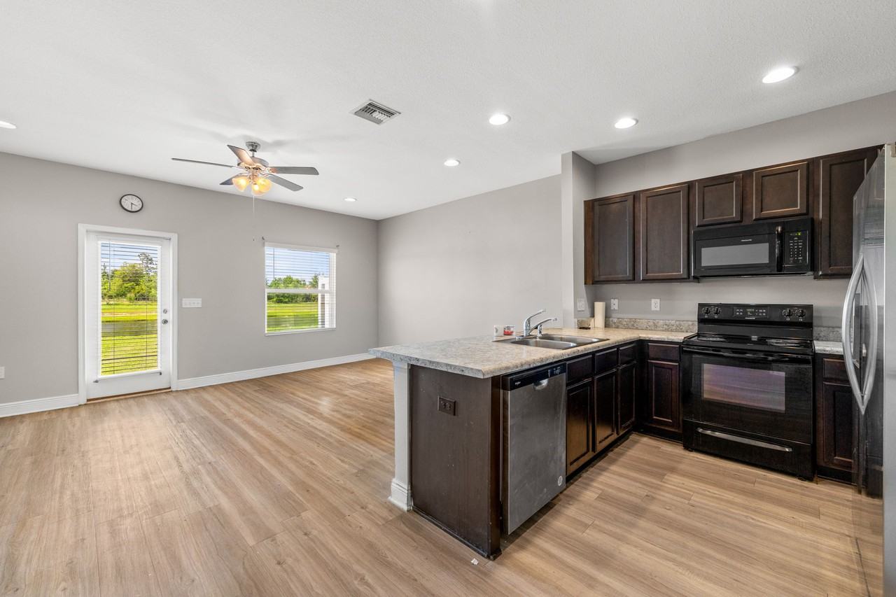 5768 Callaway Cir #1 - Photo 7 of 27
