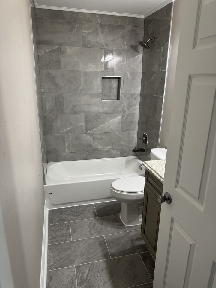 212 Hazelnut St #1 - Photo 3 of 10