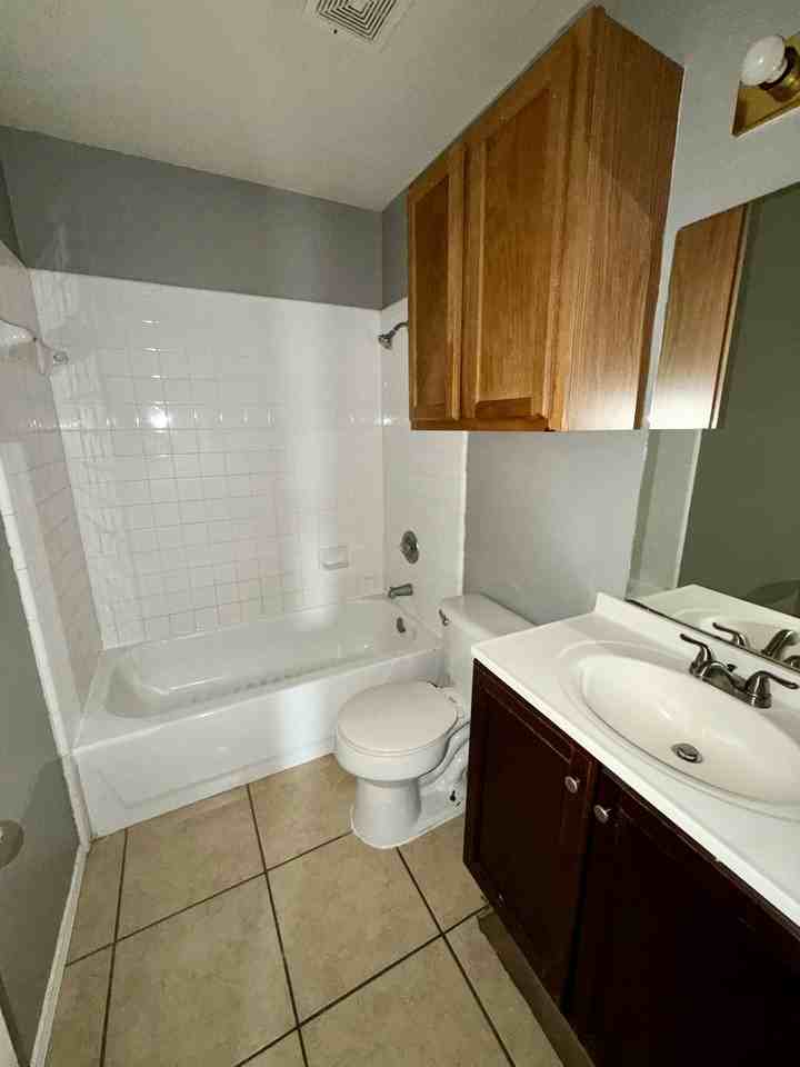 1704 Spring Rose Cir #C - Photo 7 of 9