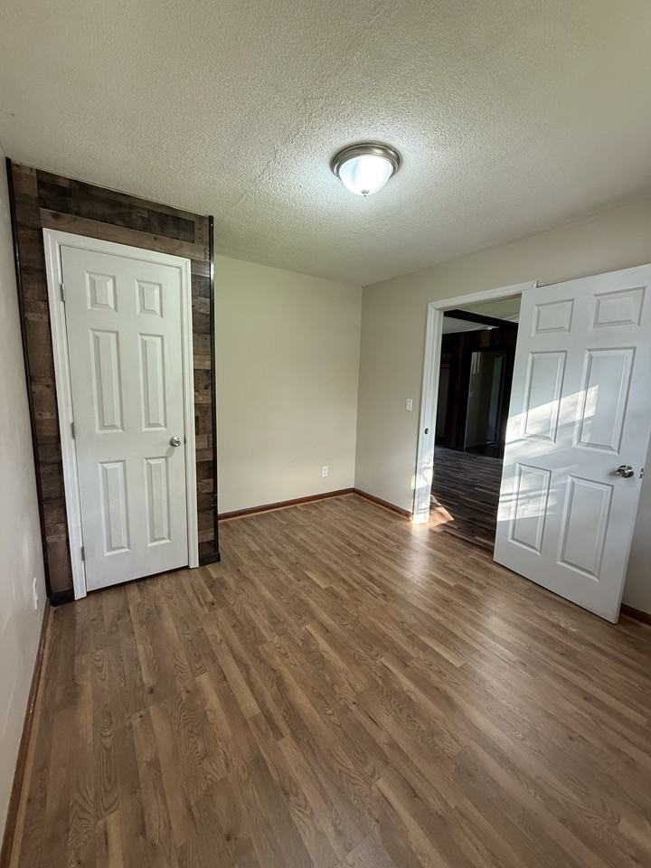 317 Sunhill Rd Nw #1 - Photo 6 of 10