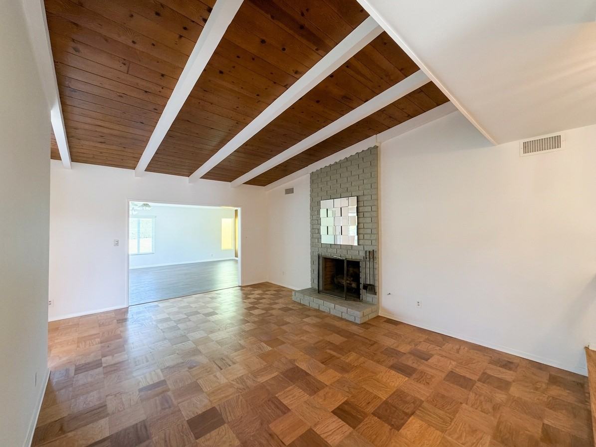 962 N Calmgrove Ave #1 - Photo 5 of 50