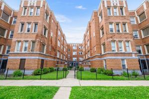 featured image of 6952 S Clyde Ave
