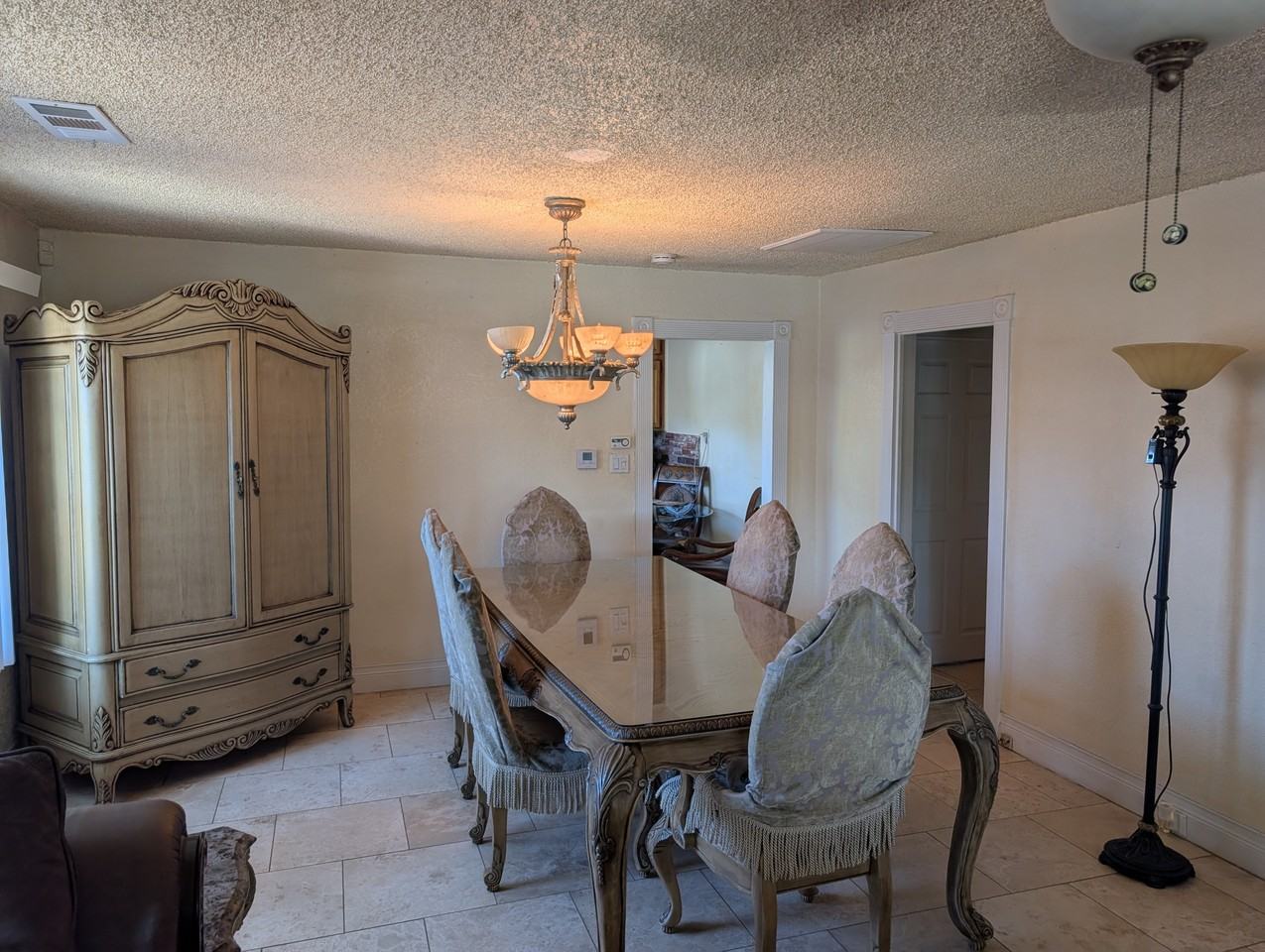1330 N Arthur Ave #1 - Photo 5 of 28