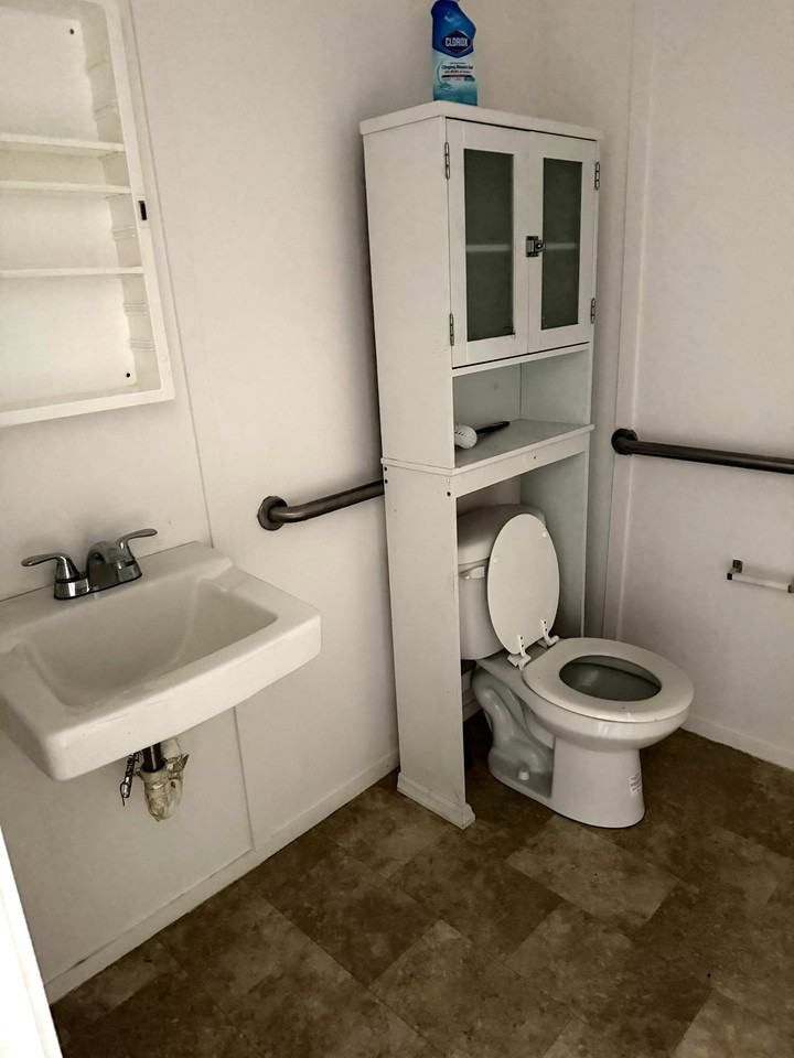 385 E Bear St #1 - Photo 7 of 9