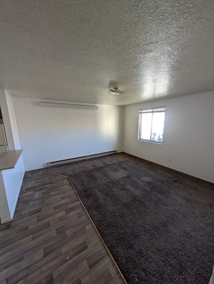 470 Whittier St #15 - Photo 2 of 6