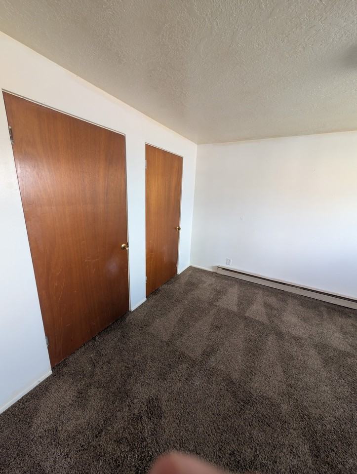 470 Whittier St #15 - Photo 4 of 6