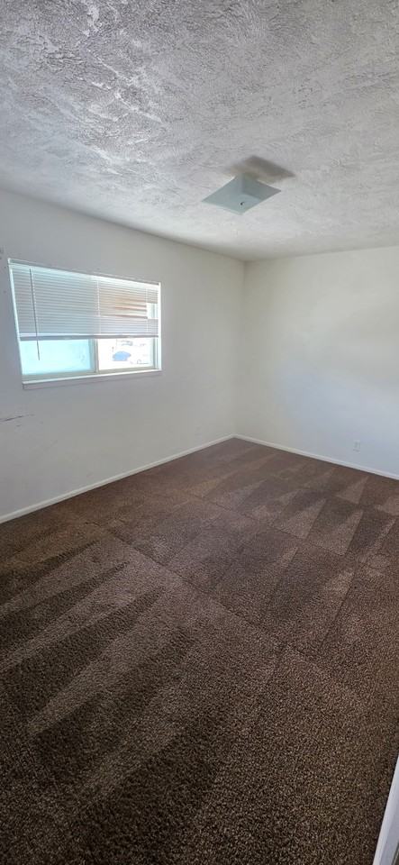 350 Moonlite Dr - Photo 3 of 5