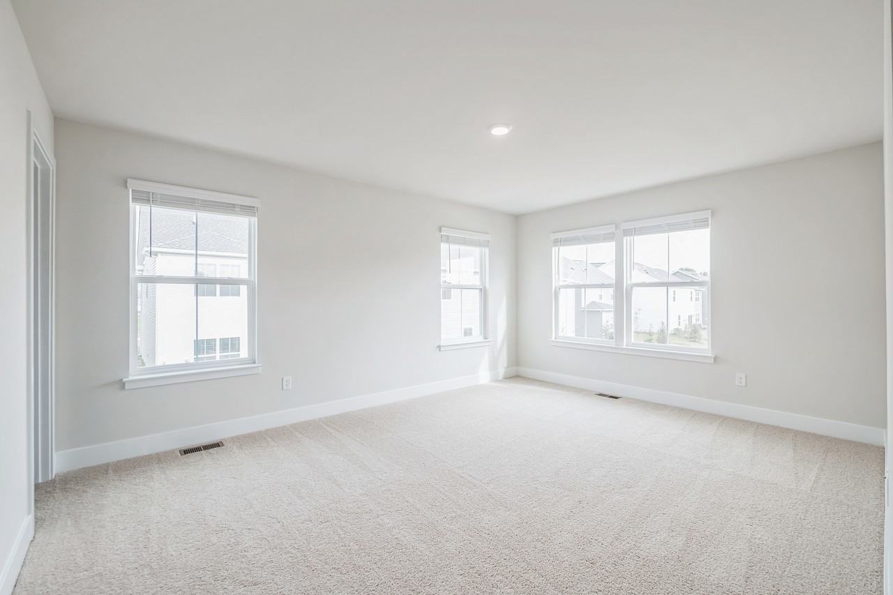 121 Nootka Way #1 - Photo 3 of 15