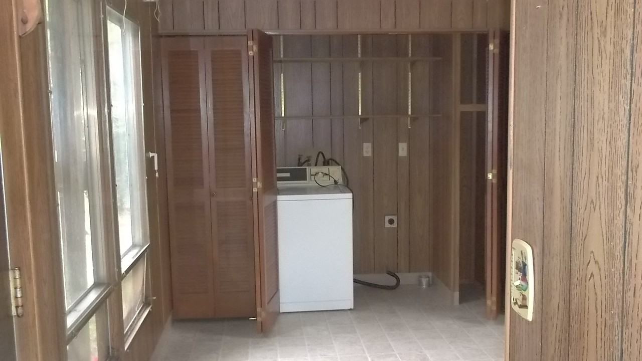 32651 W Dixon St - Photo 3 of 4