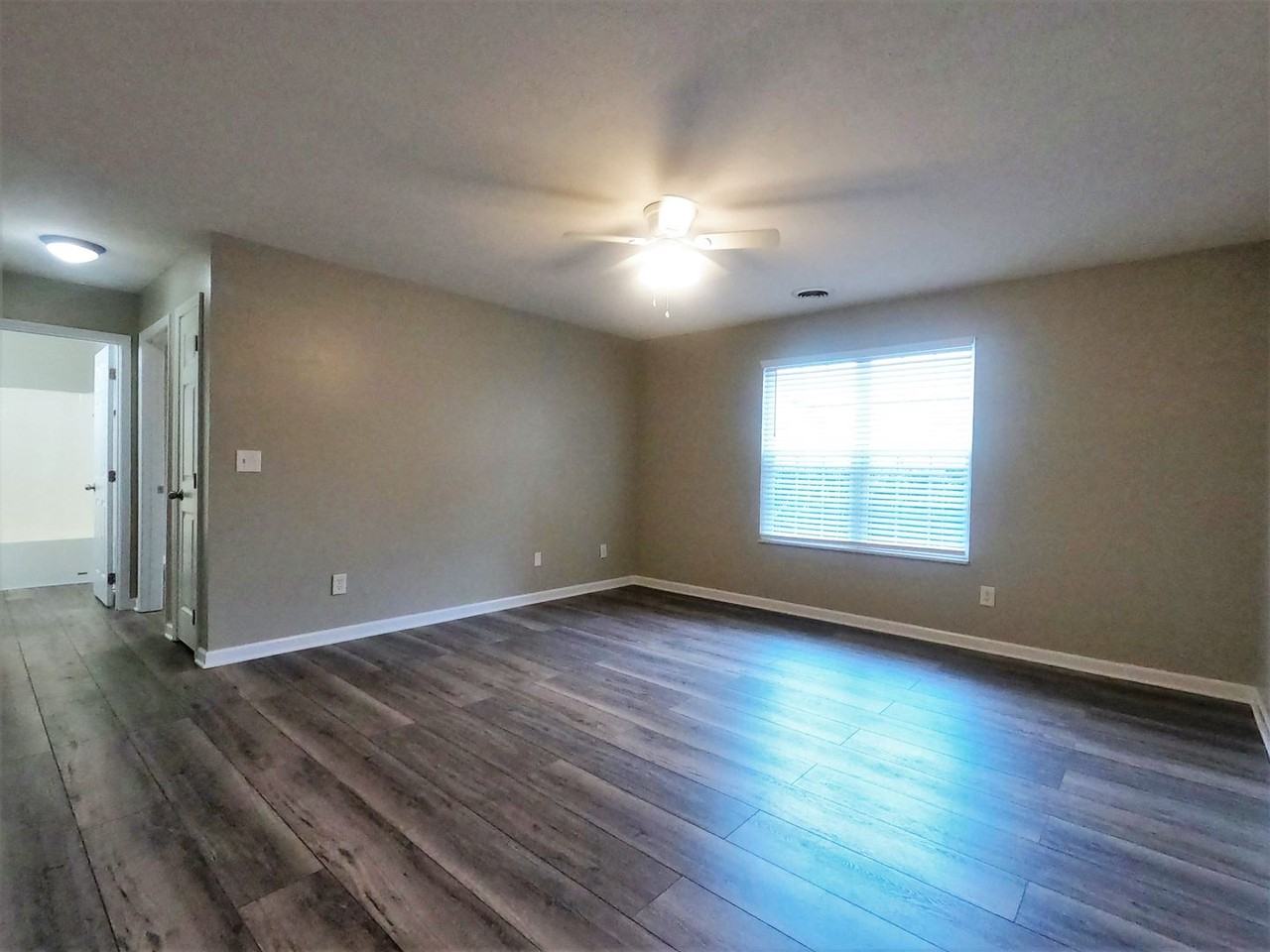 1625 Maple View Way - Photo 2 of 11