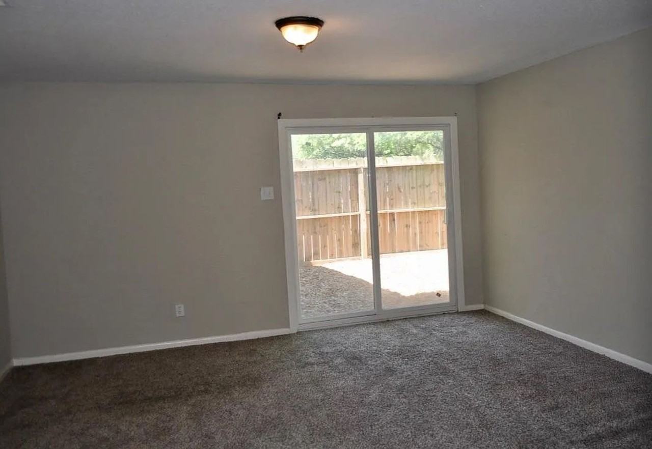 12402 Riva Ridge Ln - Photo 6 of 16