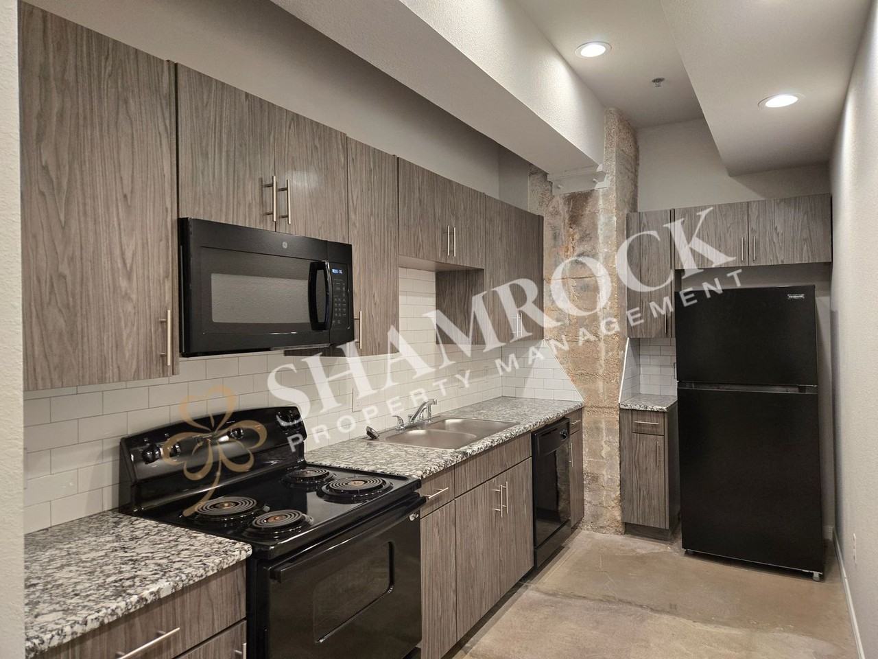 1307 Austin Ave #103 - Photo 4 of 17