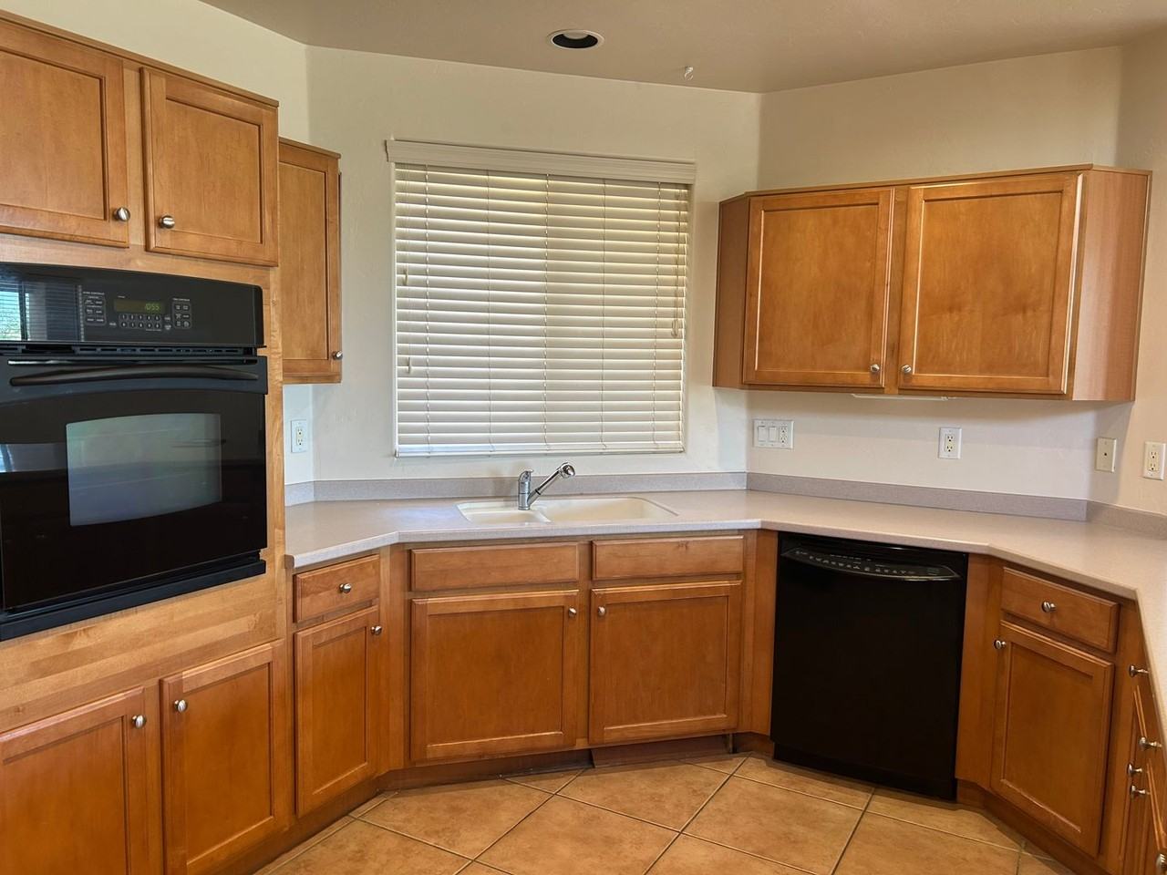 13798 E Fiery Dawn Dr - Photo 4 of 27