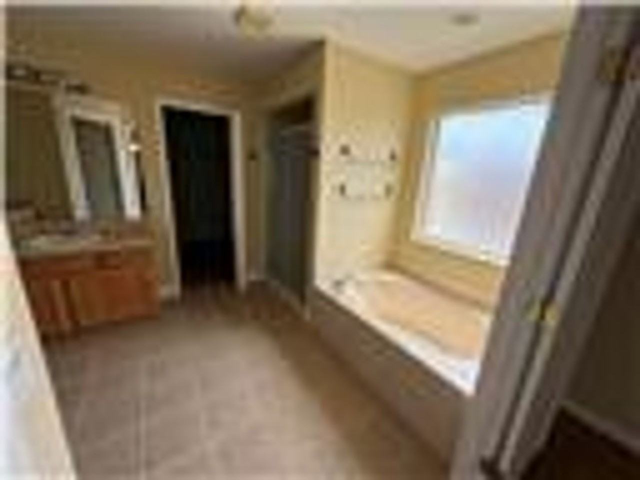 933 Whispering Cypress Ln - Photo 6 of 16