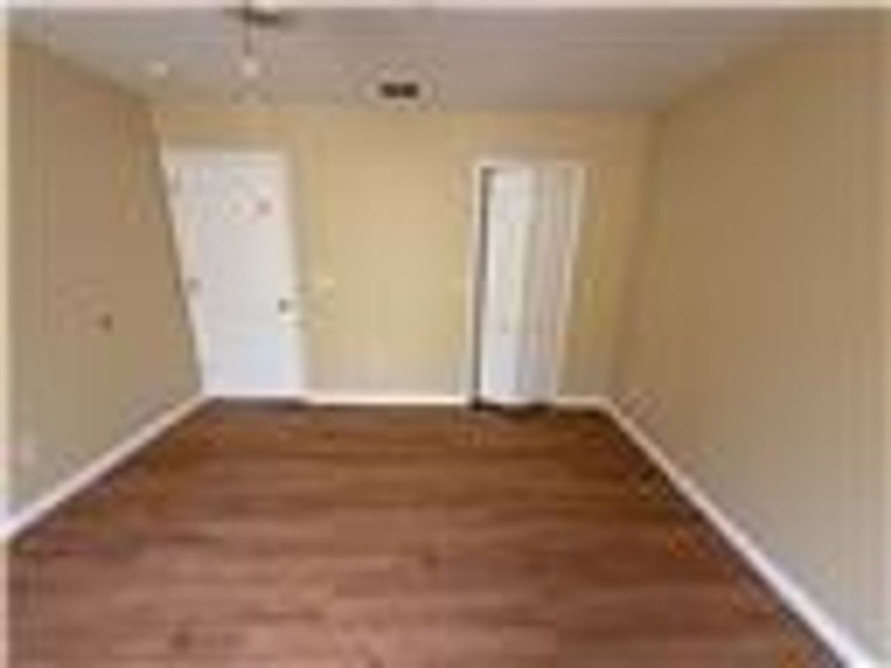 933 Whispering Cypress Ln - Photo 7 of 16