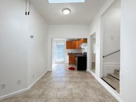 featured image of 2657 E Monroe St