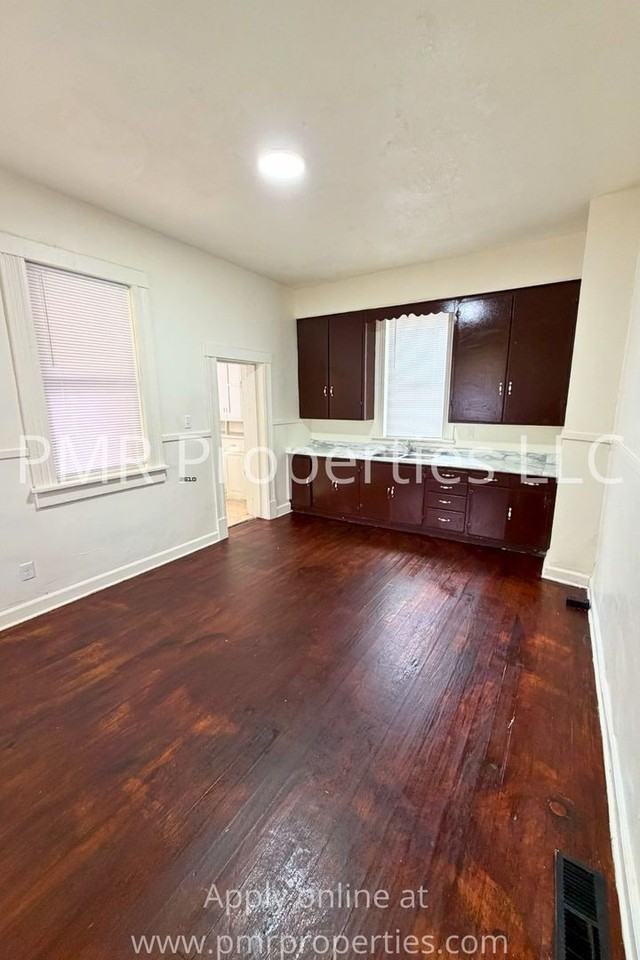 2214 Union St - Photo 3 of 14