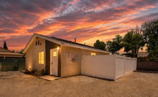 featured image of 4805 Charlotte Way