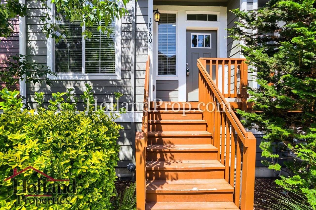 18390 Sw Annamae Ln - Photo 2 of 23