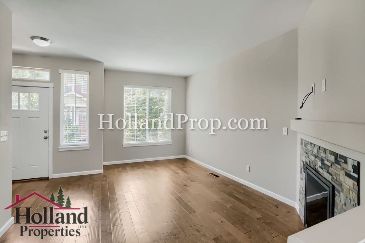 18390 Sw Annamae Ln - Photo 4 of 23