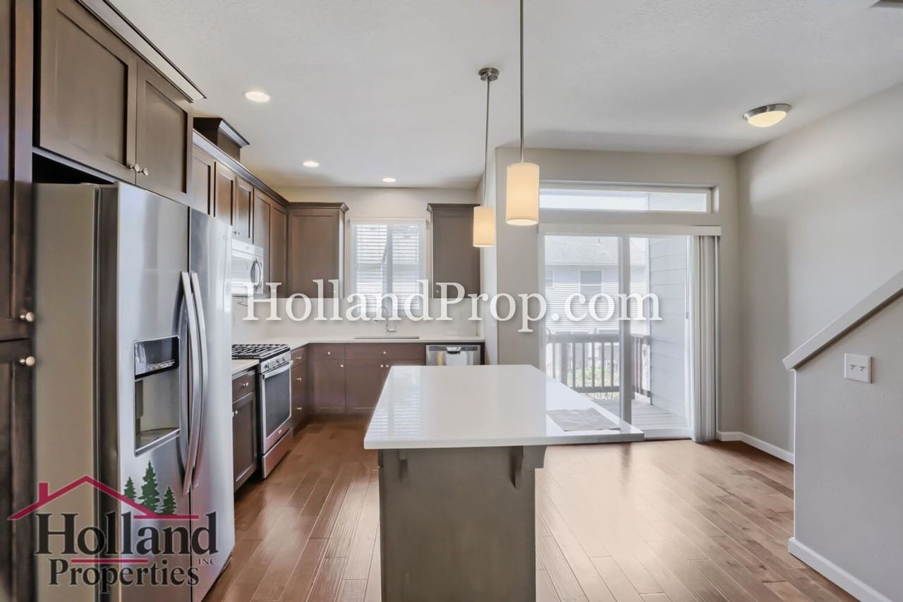 18390 Sw Annamae Ln - Photo 7 of 23