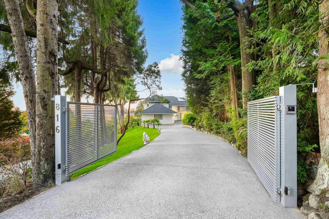 816 Anderson Crescent
