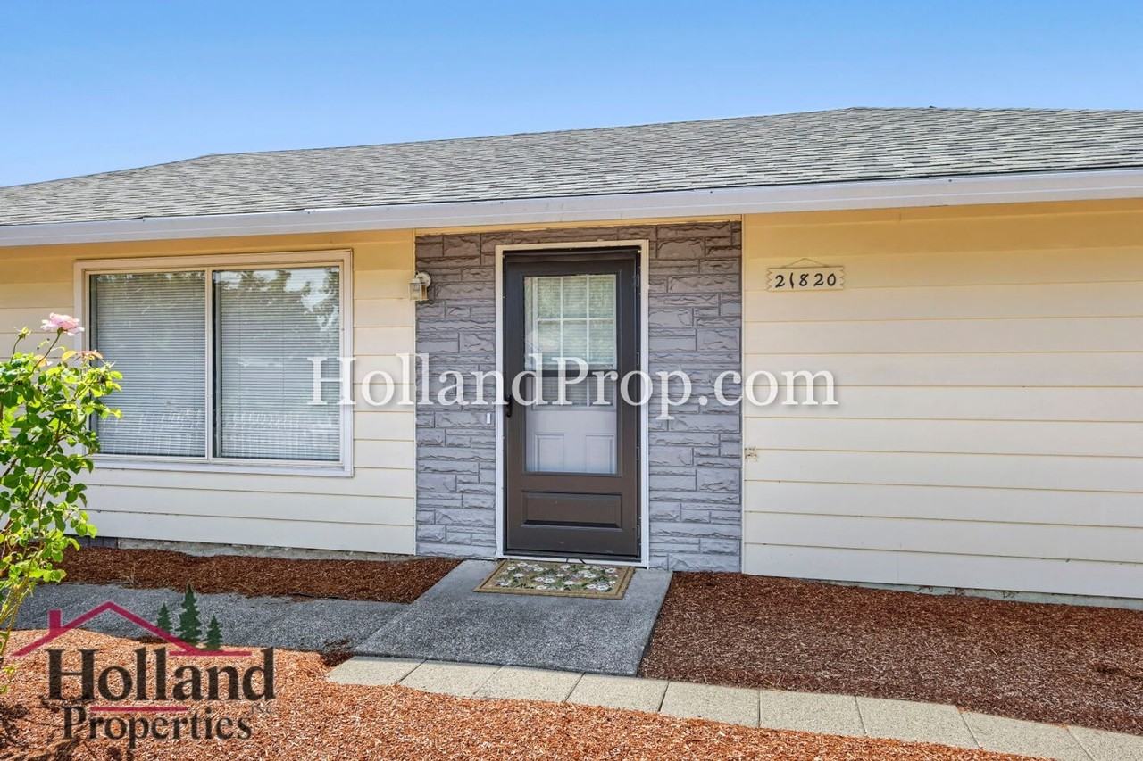 21820 Sw Johnson St - Photo 2 of 18