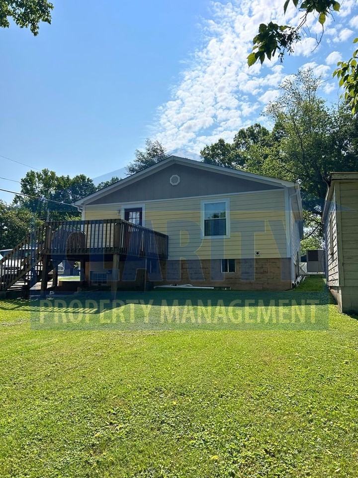 883 Harle Ave Nw - Photo 4 of 27