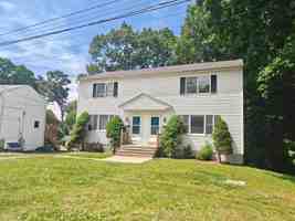 featured image of 42 Lyric Ave
