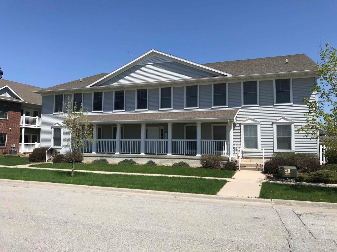 2321 Aspen Rd - Photo 2 of 15
