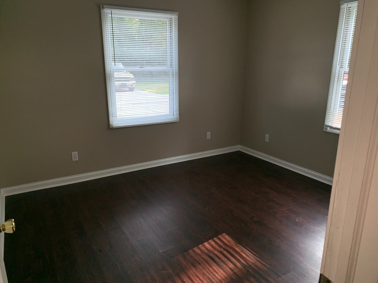1819 Kraig Dr - Photo 3 of 5