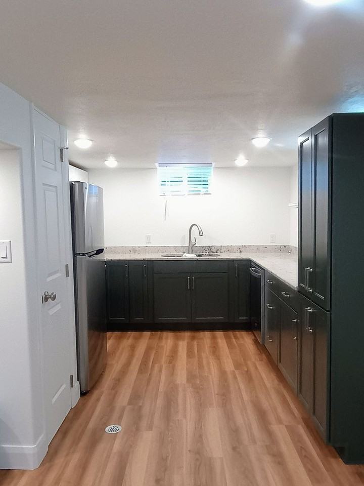 164 N 400 W - Photo 5 of 12
