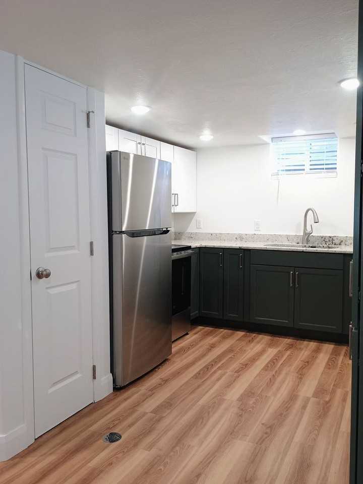 164 N 400 W - Photo 6 of 12