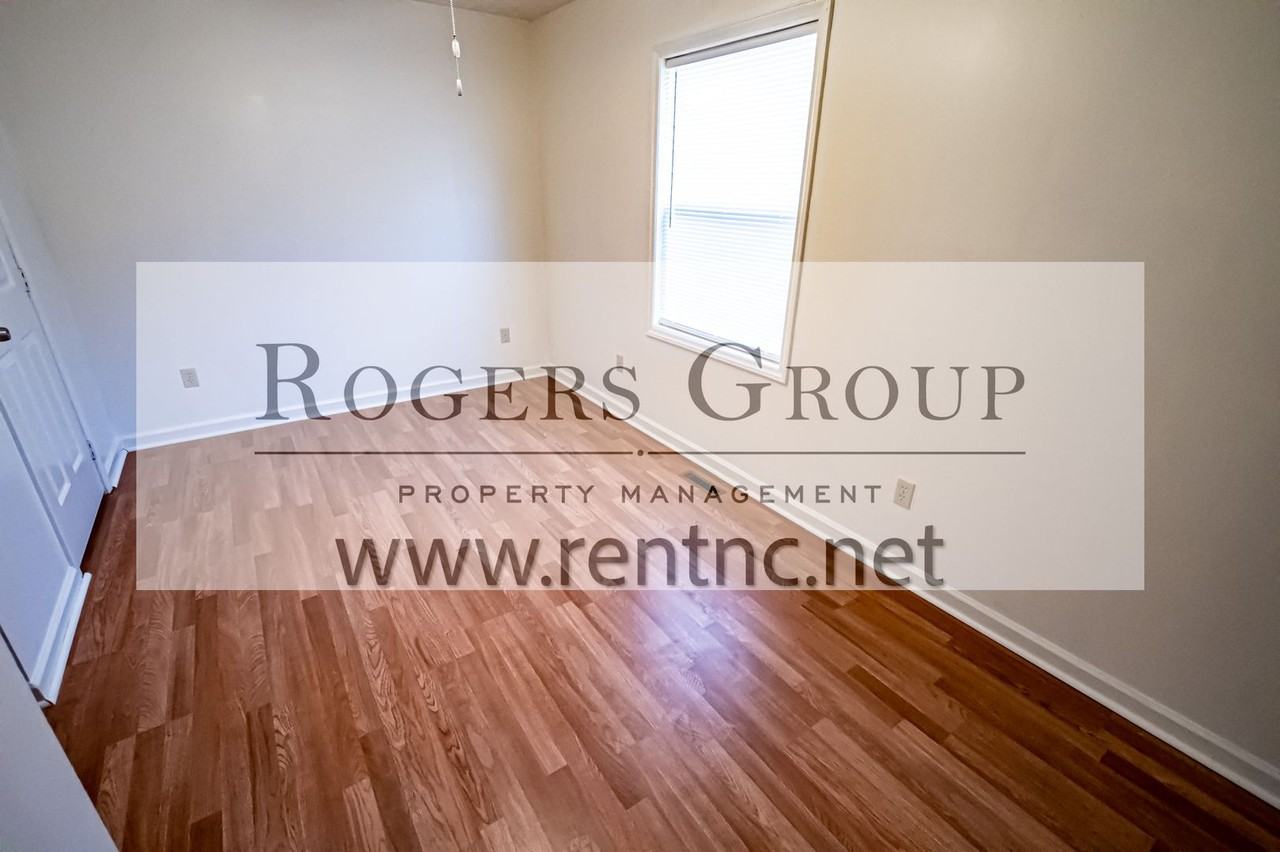 607 Parkway Dr - Photo 5 of 9