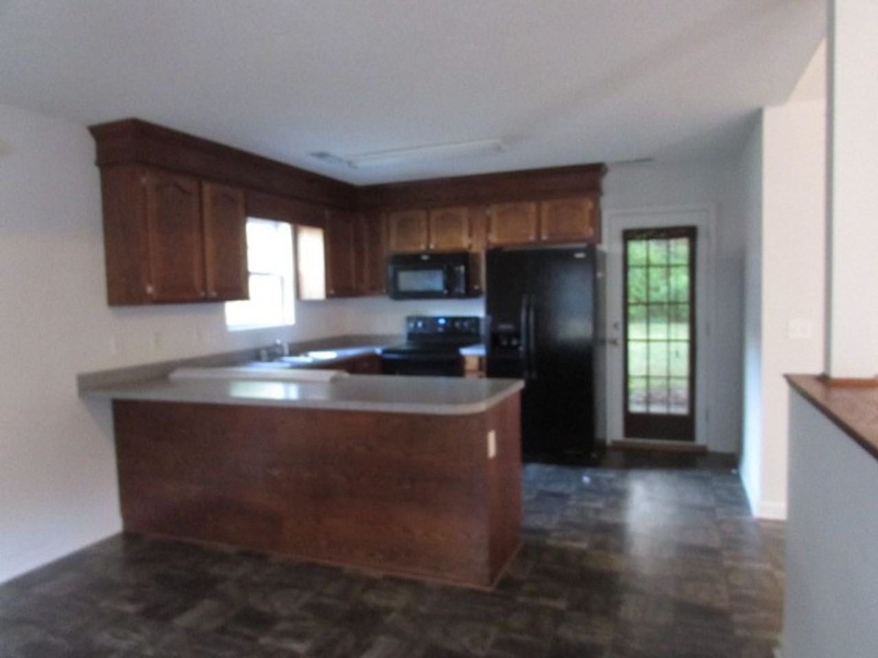 3240 Valencia Dr - Photo 2 of 8
