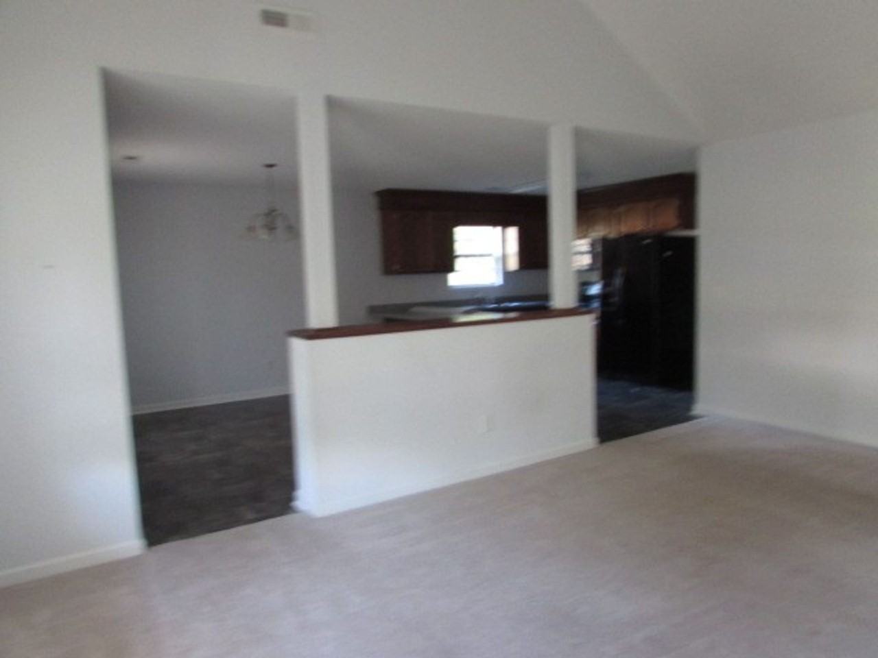 3240 Valencia Dr - Photo 3 of 8