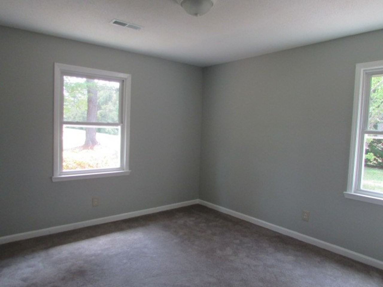 2940 Steeplechase Dr - Photo 7 of 12